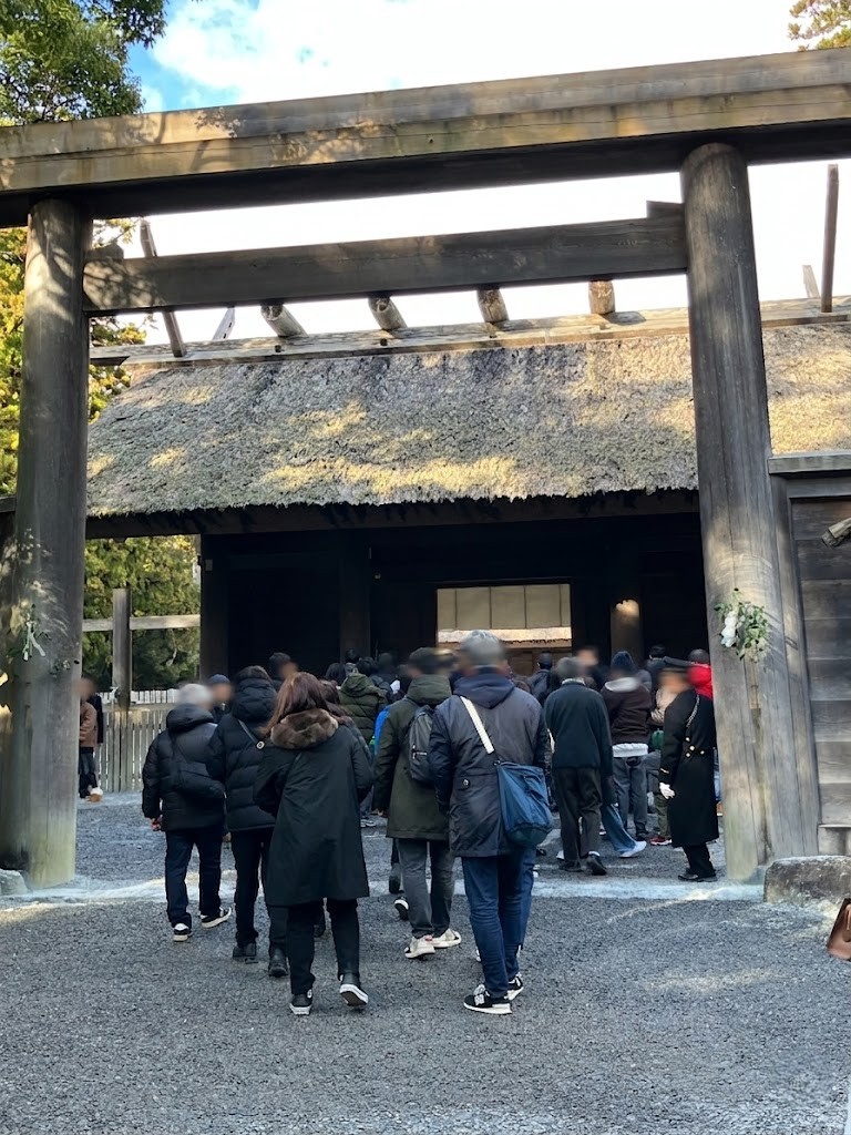 Main Shrine: Toyouke Daijingu